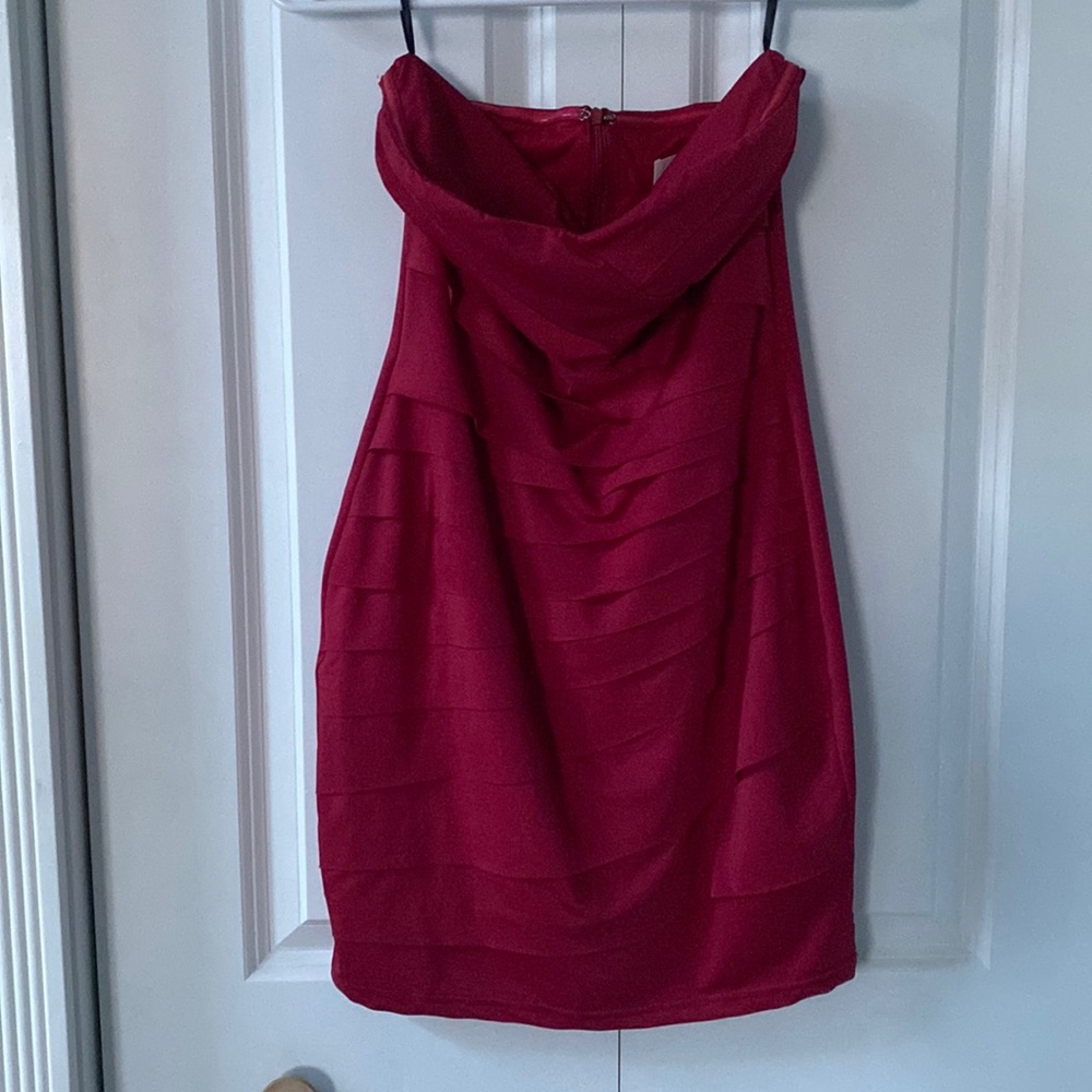 Strapless maroon dress